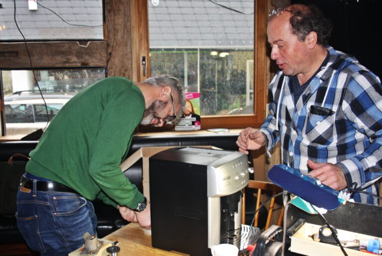 Großer Andrang beim Reparatur Café!